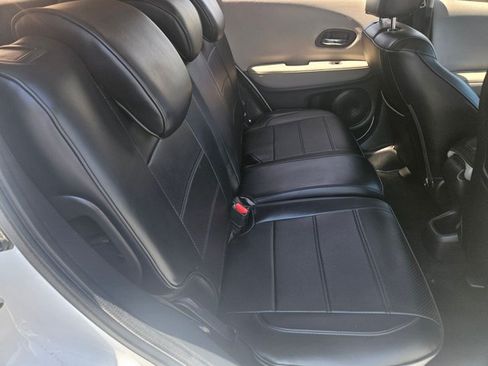 Used 2016 Honda HR-V LX image 18