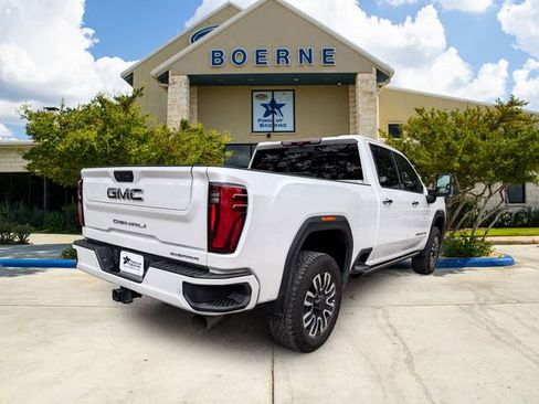 Used 2025 GMC Sierra 2500 Denali Ultimate AWD/4WD image 7