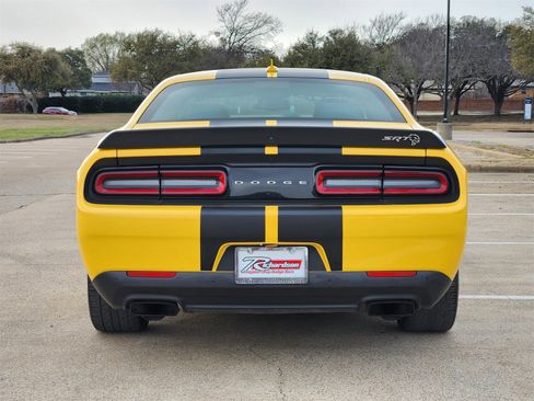 Used 2017 Dodge Challenger SRT Hellcat image 5