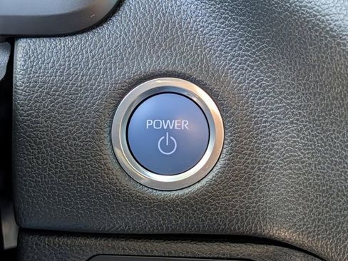 Used 2023 Toyota Tundra Limited AWD/4WD image 19