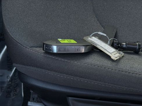 Used 2025 Kia K4 LXS image 22