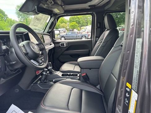 New 2026 Jeep Wrangler Unlimited Rubicon AWD/4WD image 13