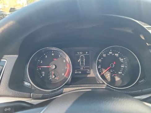 Used 2017 Volkswagen Passat 1.8T S image 11