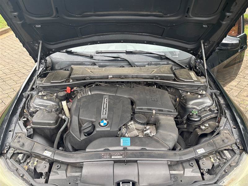 Used 2011 BMW 335i xDrive Sedan AWD/4WD image 17