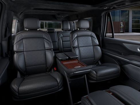 New 2027 Lincoln Navigator L Black Label AWD/4WD image 11