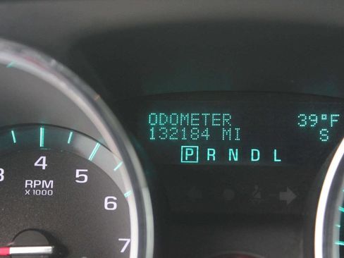 Used 2009 Chevrolet Traverse LT image 11