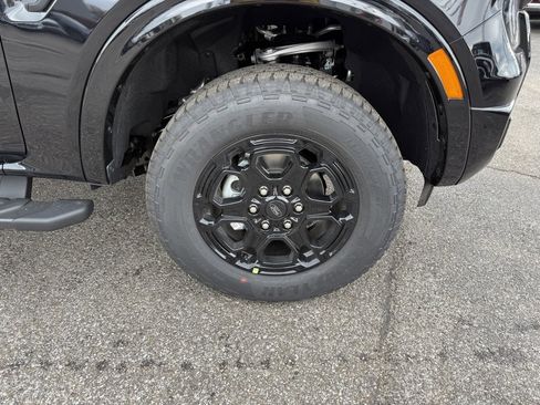 New 2025 Ford Ranger XLT w/ Black Appearance Package image 31