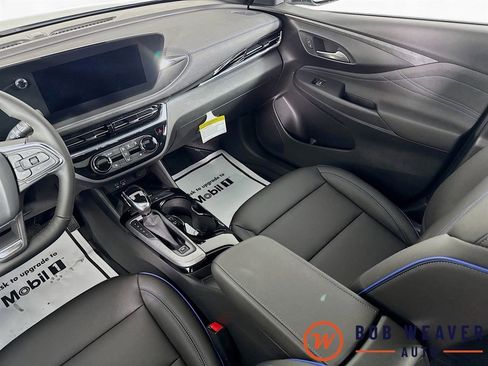 Used 2025 Buick Envista Sport Touring w/ Convenience I Package FWD image 30
