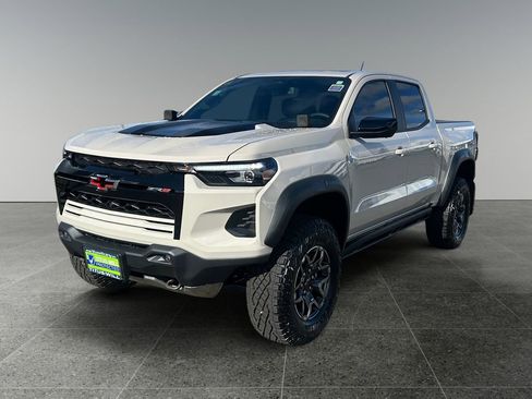 New 2026 Chevrolet Colorado ZR2 w/ Technology Package image 3