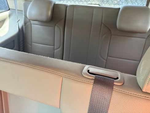 Used 2017 GMC Yukon SLT RWD image 12