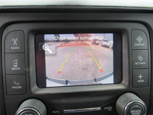 Used 2022 RAM 1500 Big Horn AWD/4WD image 22
