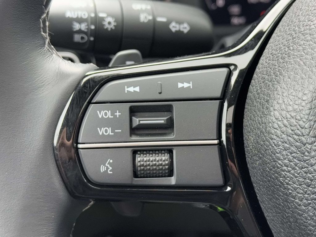 Used 2023 Honda Civic Touring image 26