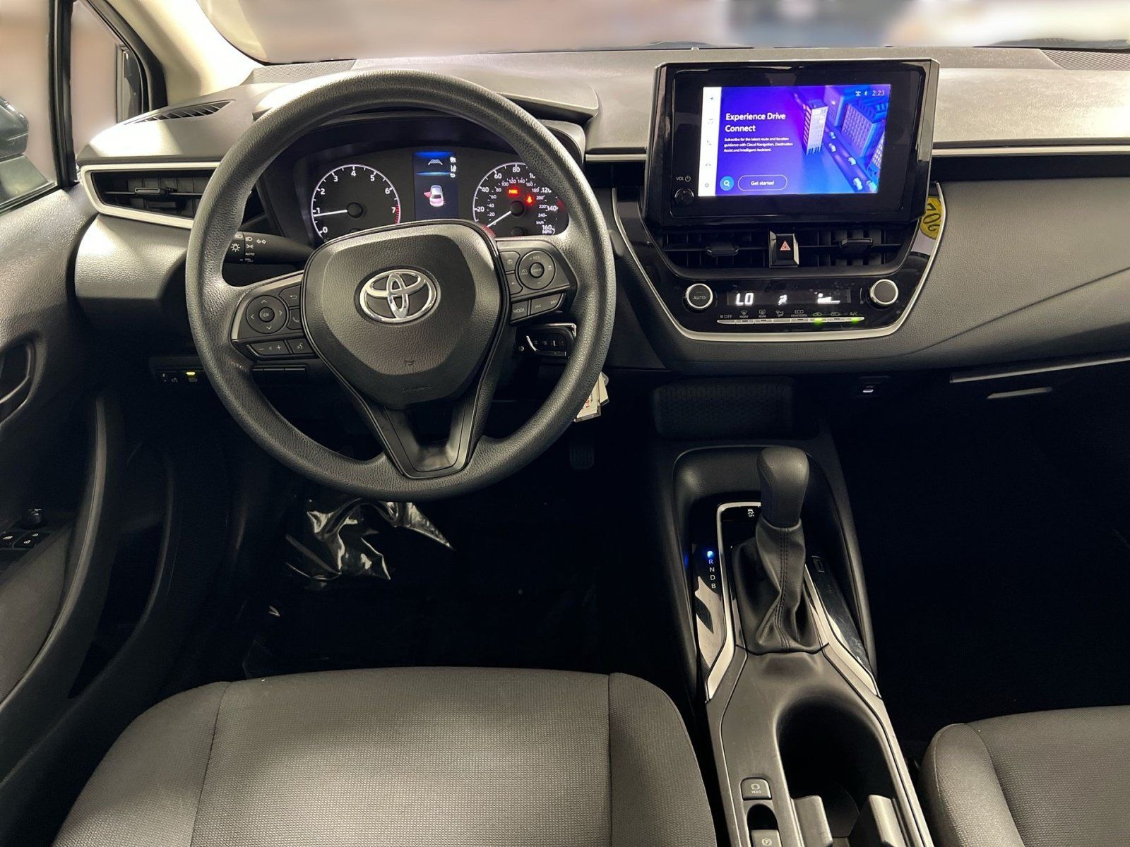 Used 2025 Toyota Corolla LE FWD image 23