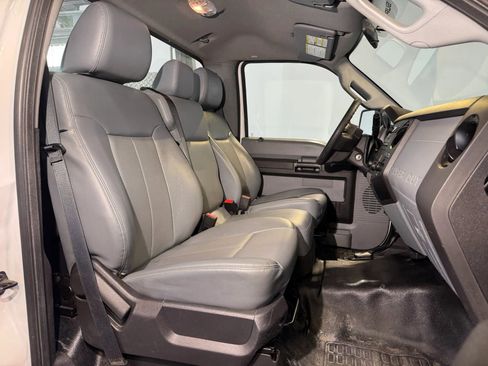 Used 2016 Ford F250 XL w/ Power Equipment Group AWD/4WD image 18