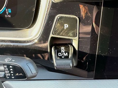 Used 2026 Porsche Cayenne E-Hybrid Coupe image 32