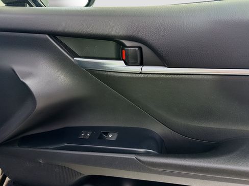 Used 2023 Toyota Camry XSE image 31