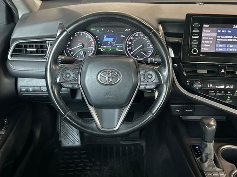 Used 2022 Toyota Camry SE w/ Cold Weather Package AWD/4WD image 16