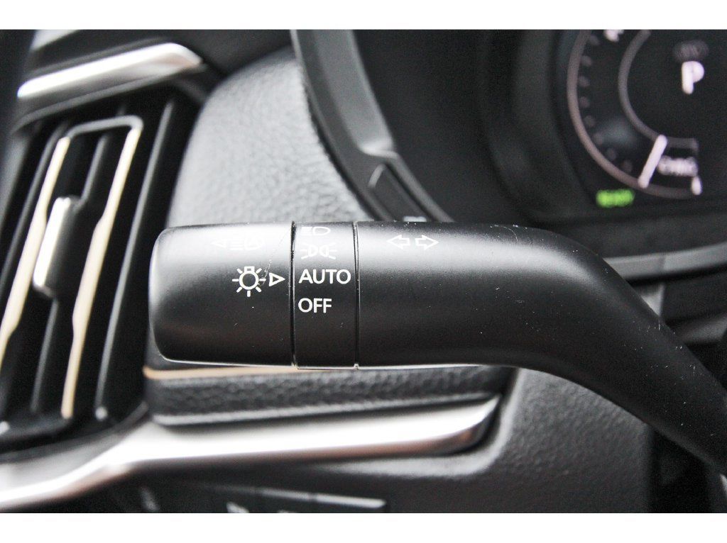 Certified 2024 MAZDA CX-90 Plug-In Hybrid w/ Premium Pkg AWD/4WD image 19