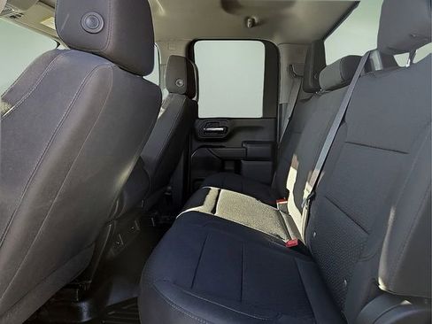 Used 2024 GMC Sierra 2500 Pro w/ Convenience Package image 16