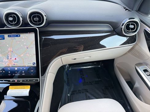 New 2026 Mercedes-Benz GLC 300 4MATIC image 29
