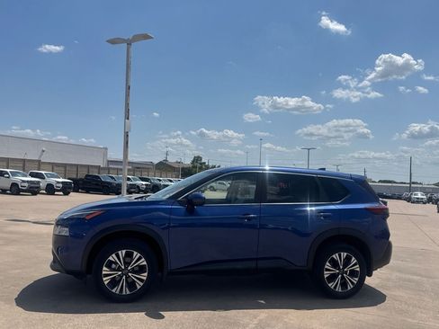 Used 2023 Nissan Rogue SV AWD/4WD image 12