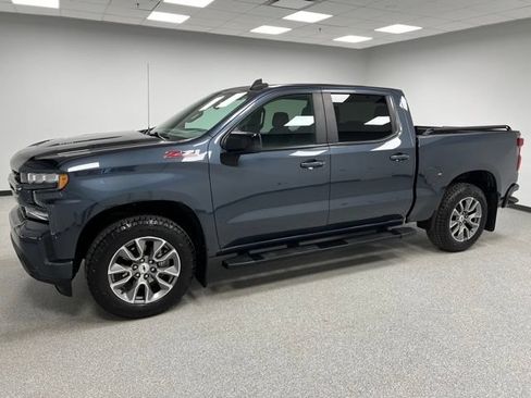 Used 2021 Chevrolet Silverado 1500 RST w/ Z71 Off-Road Package AWD/4WD image 5
