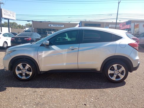 Used 2016 Honda HR-V EX image 4