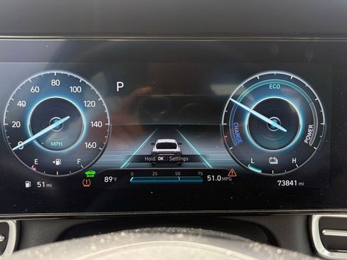 Used 2023 Hyundai Elantra Limited w/ Cargo Package image 19