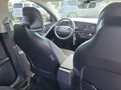 New 2026 Kia Niro LX FWD image 13