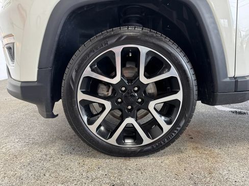 Used 2018 Jeep Compass Limited w/ Navigation Group AWD/4WD image 22