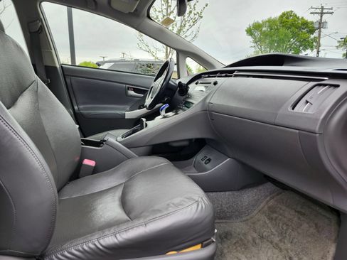 Used 2010 Toyota Prius One FWD image 11