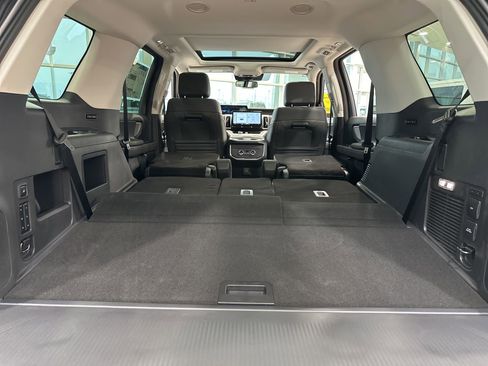 New 2025 Ford Expedition Active image 32