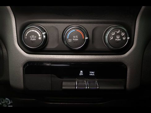 Used 2021 RAM 1500 Big Horn image 26