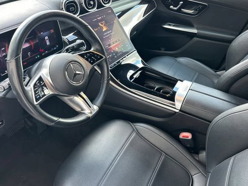 Used 2024 Mercedes-Benz GLC 300 w/ Winter Package image 11