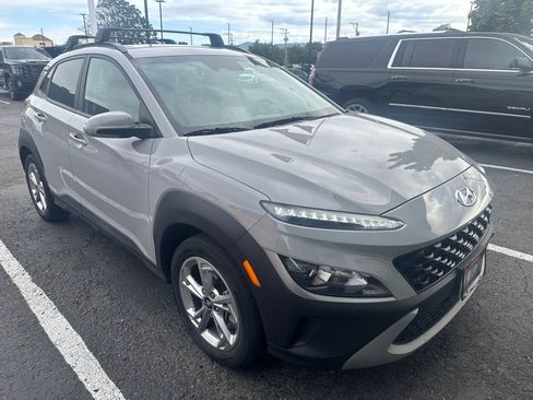Used 2022 Hyundai Kona SEL w/ Cargo Package AWD/4WD image 7