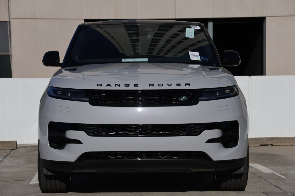 New 2027 Land Rover Range Rover Sport SE AWD/4WD image 5