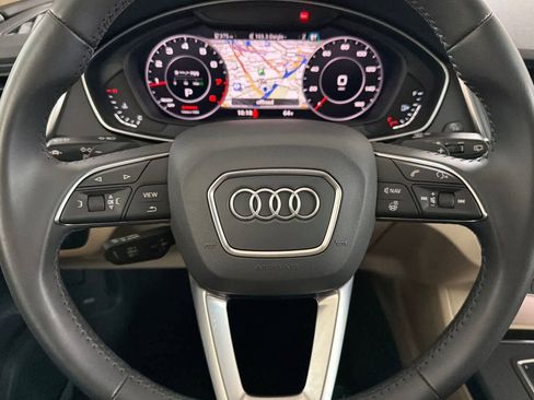 Used 2019 Audi Q5 Prestige w/ Prestige Package image 24