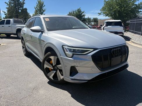 Used 2022 Audi e-tron Premium Plus AWD/4WD image 1