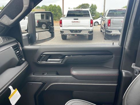 Used 2024 GMC Sierra 2500 AT4X w/ AT4X AEV Edition AWD/4WD image 13