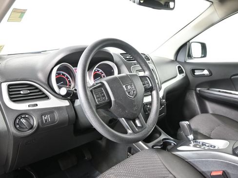 Used 2020 Dodge Journey SE w/ Blacktop Package FWD image 20