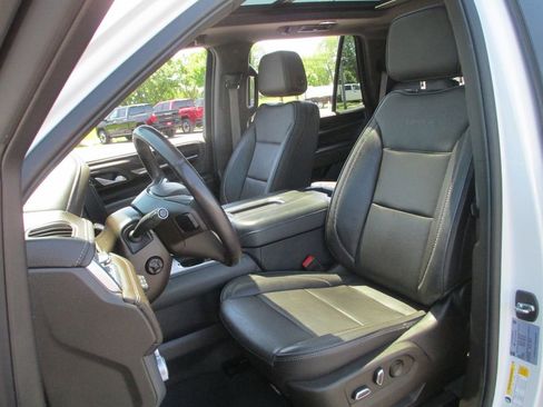 Used 2022 GMC Yukon Denali AWD/4WD image 20