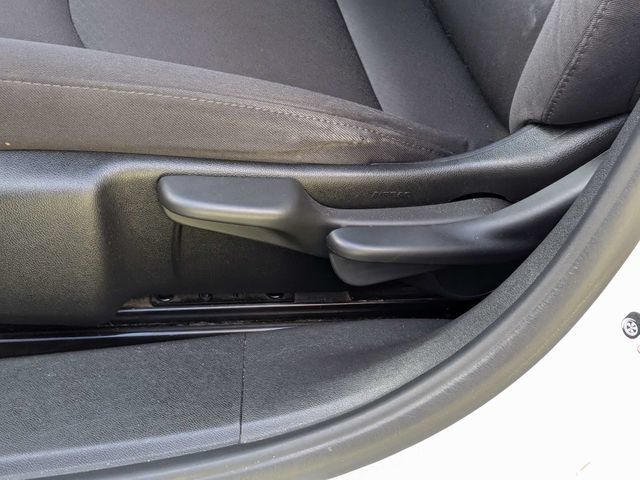 Used 2021 Chevrolet Malibu LS FWD image 19
