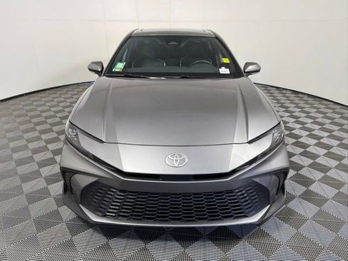 Used 2025 Toyota Camry SE w/ Multimedia Upgrade Package FWD image 9