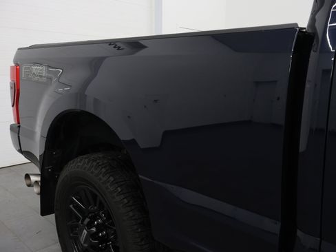 Used 2022 Ford F350 Lariat w/ Black Appearance Package AWD/4WD image 31