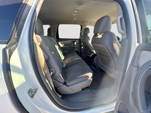 Used 2015 Chevrolet Traverse LS image 26