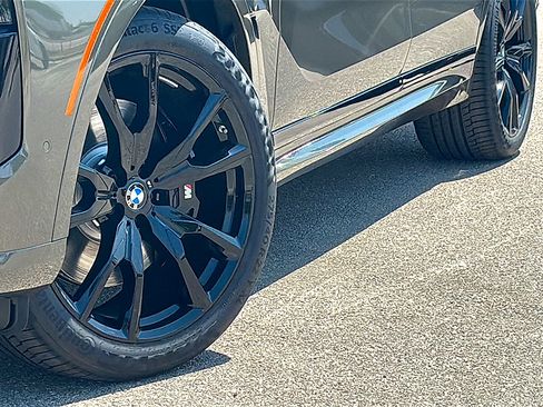 New 2027 BMW X7 xDrive40i AWD/4WD image 3