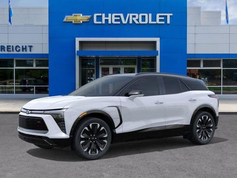 New 2026 Chevrolet Blazer EV RS image 2