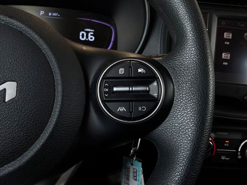 Used 2025 Kia Soul FWD image 34