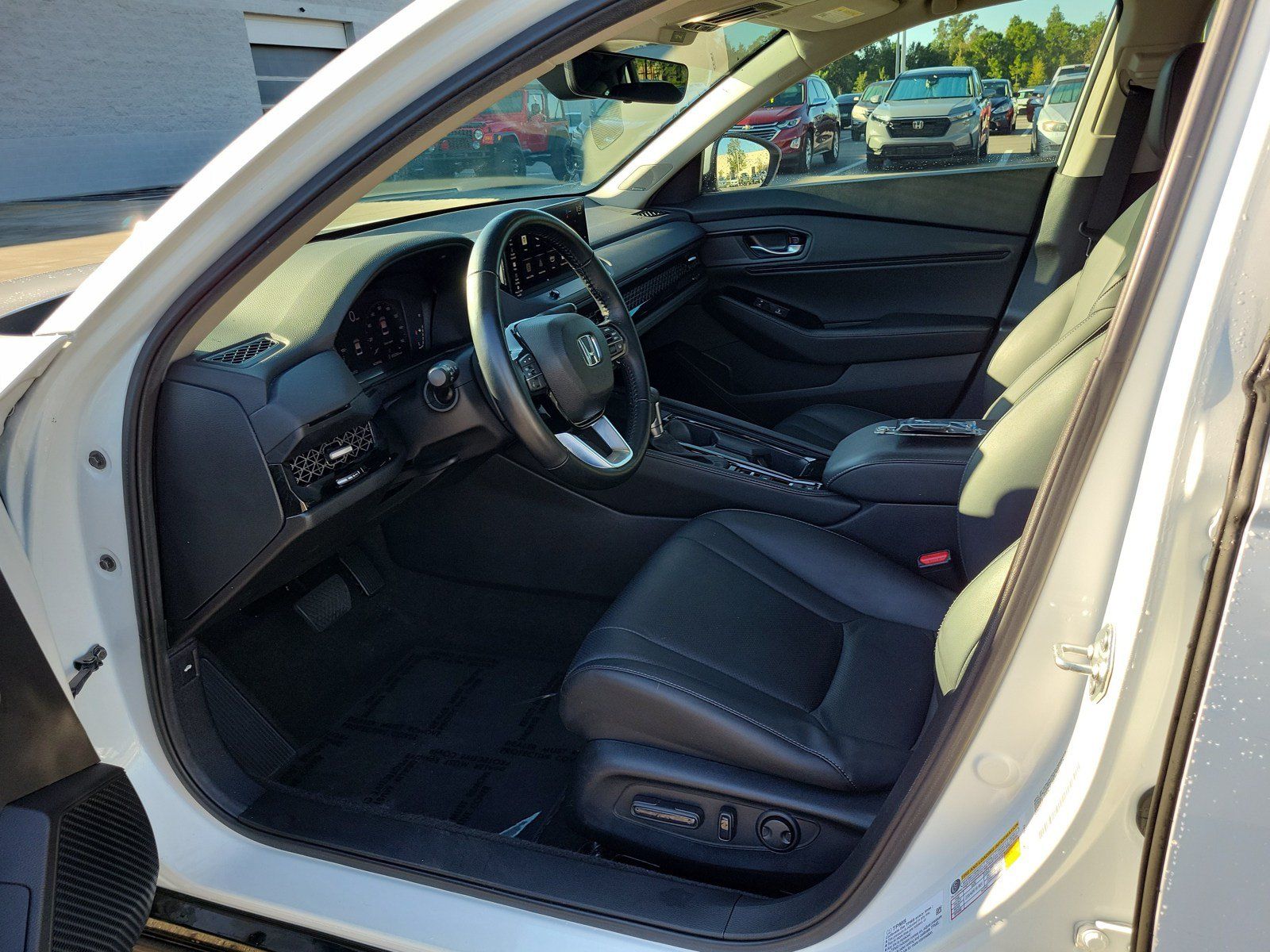 Used 2024 Honda Accord Touring image 15