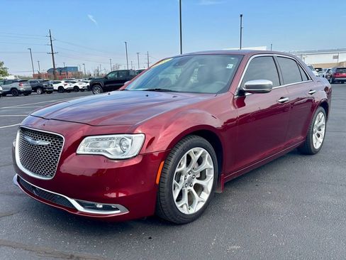 Used 2017 Chrysler 300 C Platinum w/ Safetytec Plus Group RWD image 3